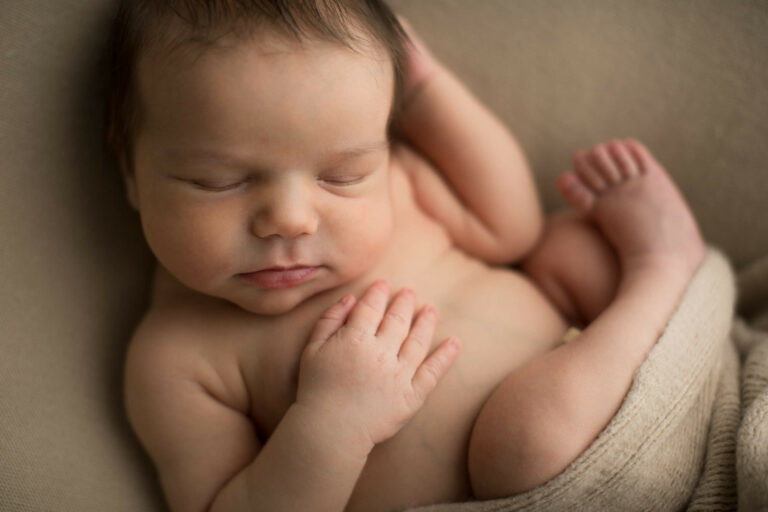 What to Expect During a Newborn Session